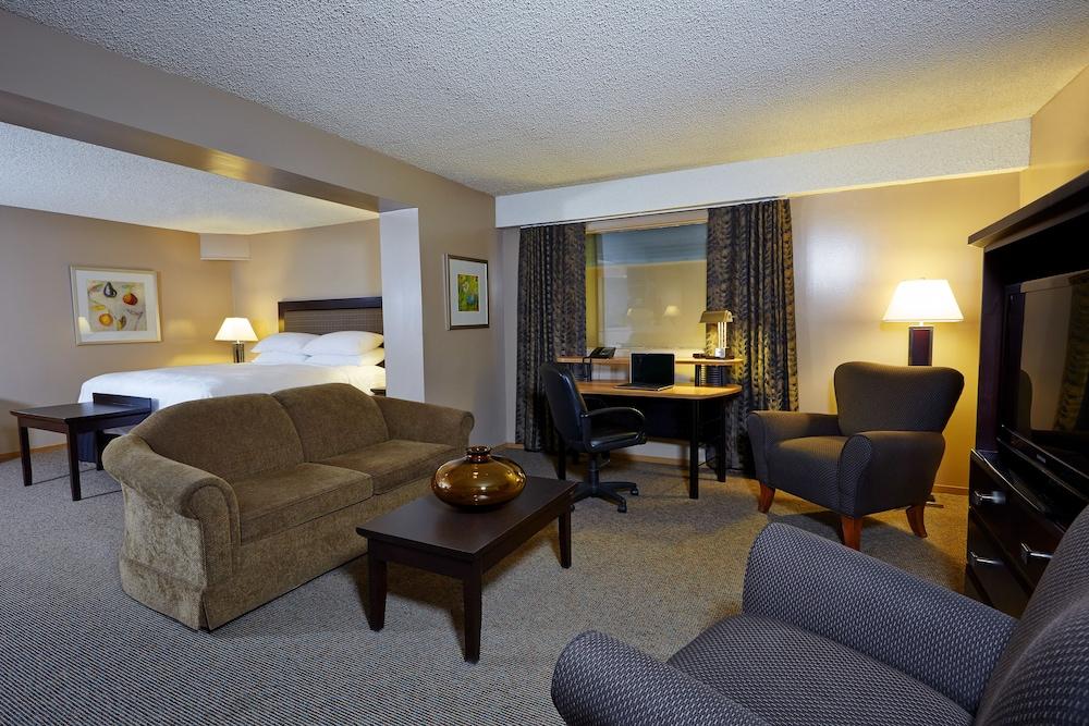 Royal Hotel Lloydminster Exterior foto